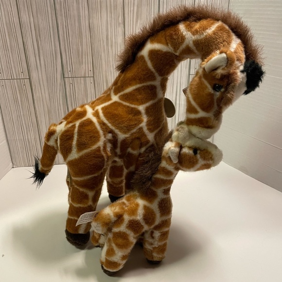 Aurora Miyoni Giraffe Plush - Picture 1 of 7
